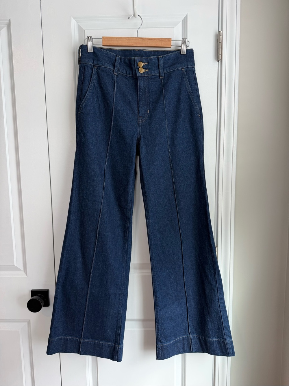 J. Crew Women’s Denim Trouser Jean with Stacked Buttons Dark Wash Size 27